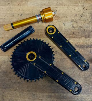 Černozlaté kliky na Gravel??? … ano, v @bikepart.cz @garbaruk_components #nechcikolozkrabice #zapletemecokoliv #gravelbike