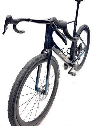 Další zakázková stavba @bikepart.cz na špičkovém rámu @cannondalecz #lab71cannondale. Celokarbonové výplety s custom...